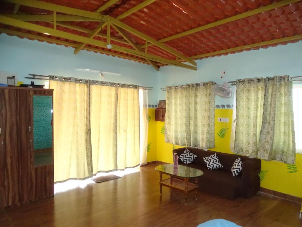 Mangohut Farmhouse Pool Villa Hyderabad Eksteriør billede