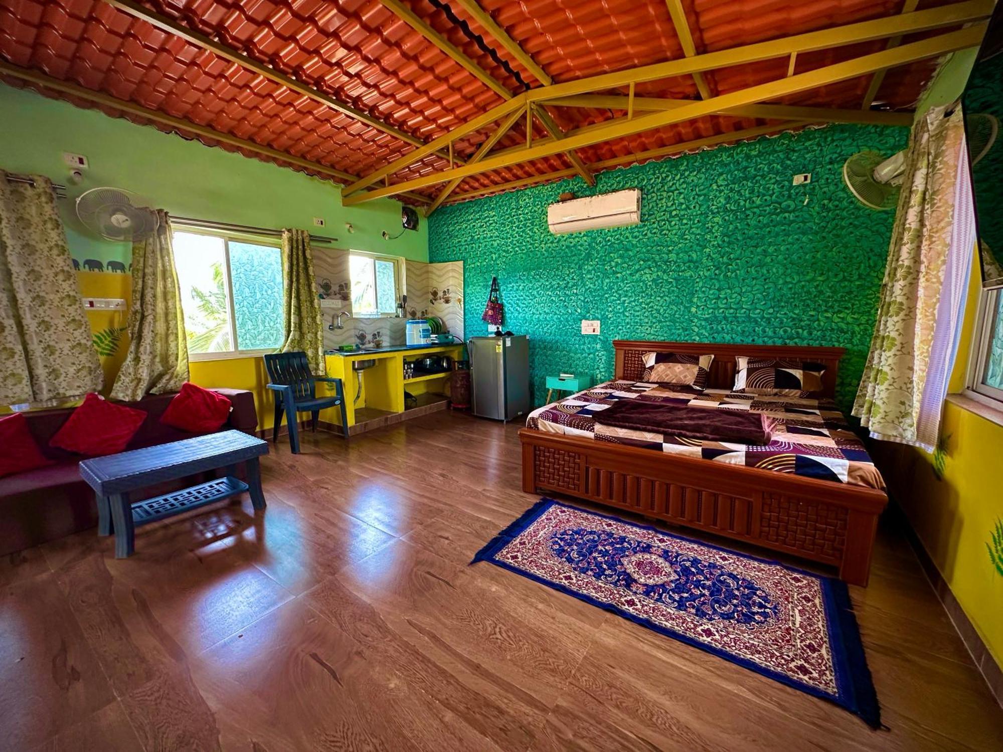 Mangohut Farmhouse Pool Villa Hyderabad Eksteriør billede
